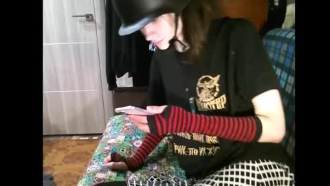Snapshot of neko0x01 chatting on October 21, 5:27 pm cyberkitty online show from October 21, 5:27 pm