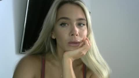 nelly_fortu online show from April 25, 11:12 am