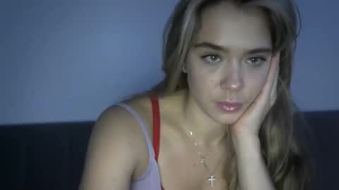 nelly_fortu online show from December 21, 12:22 pm