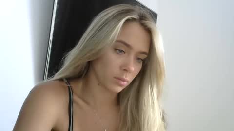 nelly_fortu online show from April 23, 10:45 am