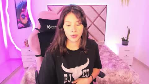 nenaarisk online show from March 14, 2:10 pm