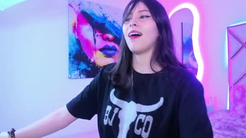 nenaarisk online show from March 24, 2:45 pm