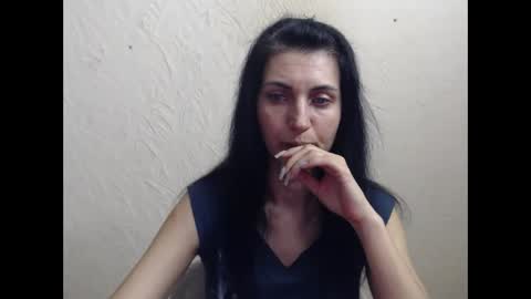 Nensy online show from March 3, 3:41 pm