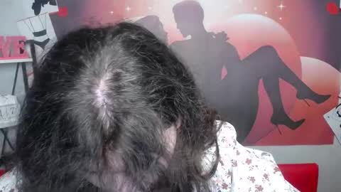 NeonilaLisova online show from November 21, 7:17 am