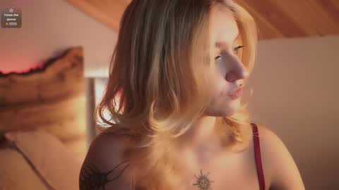 Nerissa online show from November 20, 8:06 pm