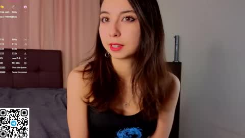 Emily online show from June 7, 3:06 pm