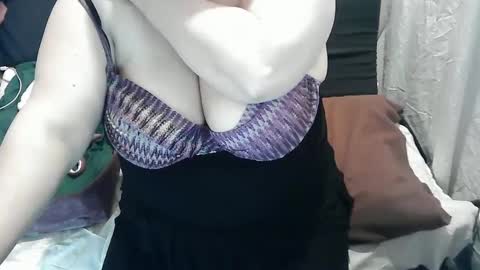 neslihan online show from February 14, 5:19 am