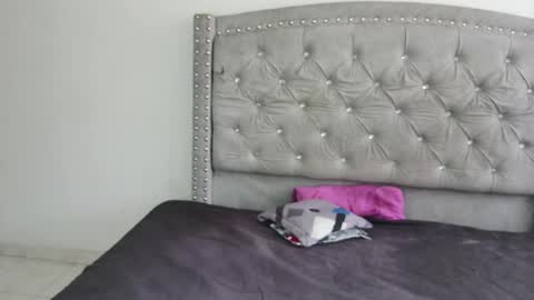 nesuko_kamado online show from November 21, 4:38 pm