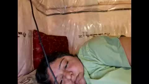 Snapshot of neverwiser chatting on October 19, 5:17 pm neverwiser online show from October 19, 5:17 pm