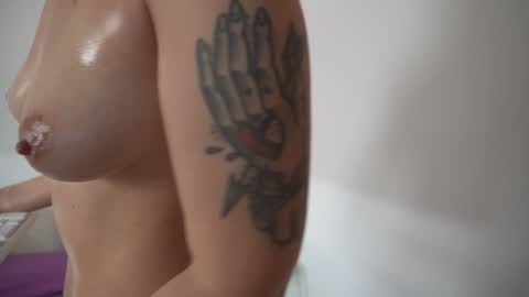 new dee online show from September 24, 5:14 am