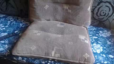 Lilly  online show from March 12, 10:30 am