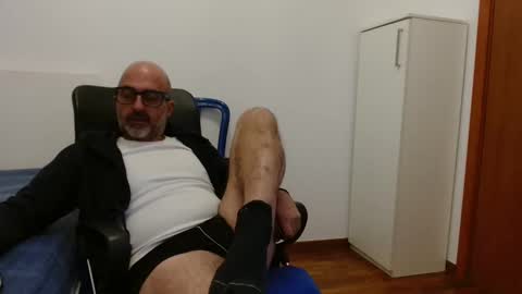 simi online show from October 11, 6:44 pm