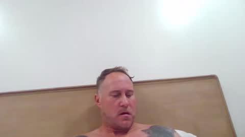 amandandhisgirl online show from October 2, 2:32 am