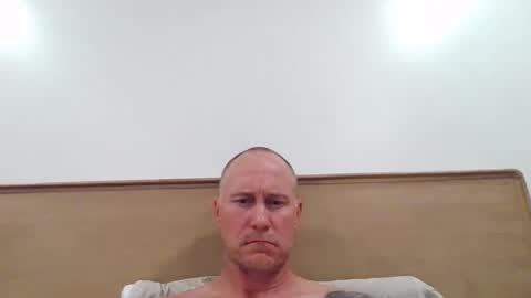 amandandhisgirl online show from February 19, 3:27 am