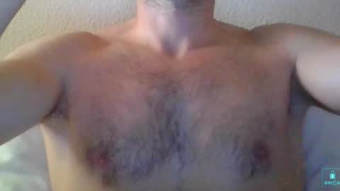 newtyguy90 online show from December 30, 10:32 am