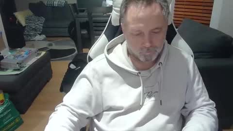 NewWorld online show from November 5, 2:13 am