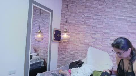 nextdoor_fantasy online show from March 31, 3:07 am