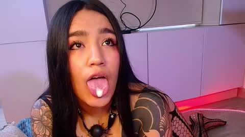 Valery Gonzales online show from April 27, 5:32 pm