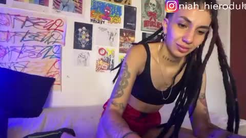 niah online show from July 11, 3:59 pm