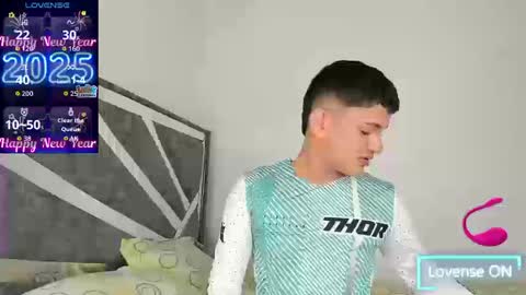 Snapshot of niall_falcon chatting on September 10, 1:34 pm Niall  online show from September 10, 1:34 pm