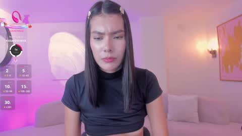 Call me Nia  online show from April 9, 6:19 am