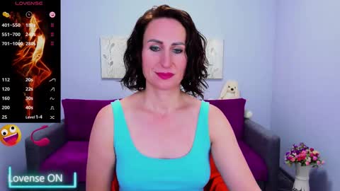 niasmithh online show from October 16, 12:49 pm