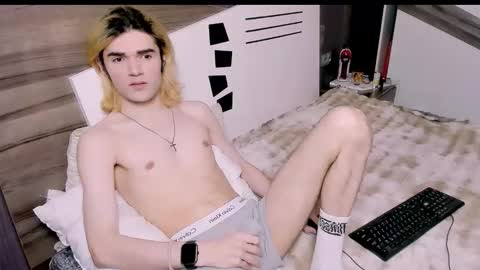 Nick PVT is open FanslyTwitter - Nic kycb online show from March 17, 12:54 pm