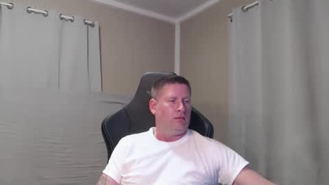 nice_juicy_cock online show from March 26, 1:01 am