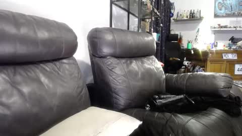 niceasscammo69 online show from September 15, 1:23 pm