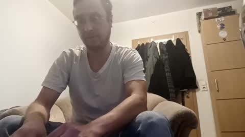 nicefuck0077 online show from December 8, 2:14 am