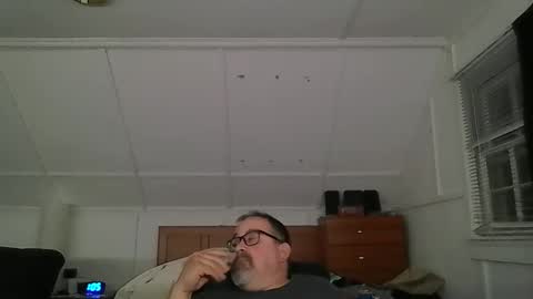 niceguy7208 online show from May 12, 5:05 am