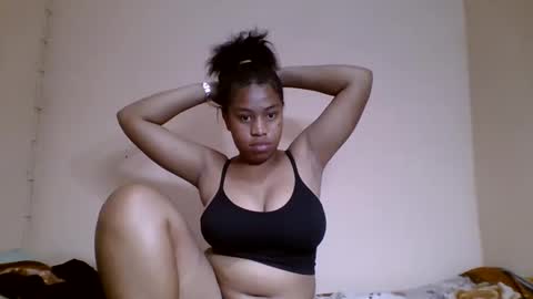 nicelly01 online show from May 24, 3:18 pm