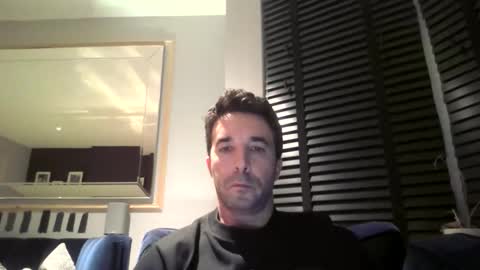 James online show from October 25, 10:43 pm