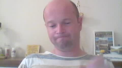 nick1990b online show from June 15, 5:16 pm