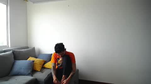 nick bold  online show from November 16, 8:33 pm