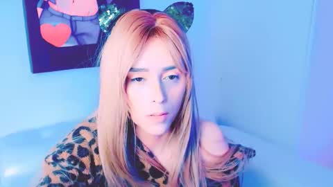 LOVE online show from May 30, 10:46 am