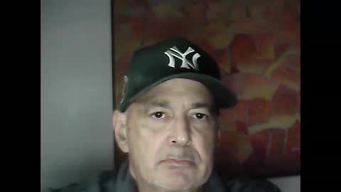 nickincali online show from December 18, 7:26 am