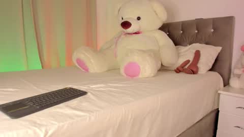 Nicolas online show from January 6, 4:33 pm