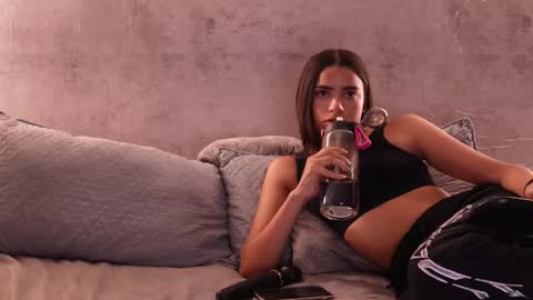 nicky and blake online show from November 11, 9:39 pm