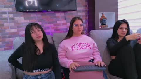 nicky_as online show from June 10, 2:49 pm
