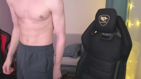 Nicki  Danny online show from March 5, 5:29 pm