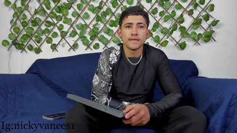 nicky online show from January 23, 6:35 pm