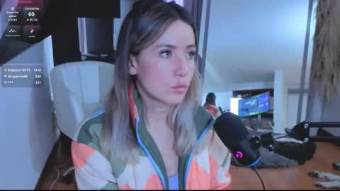 Nicky online show from December 2, 3:10 pm