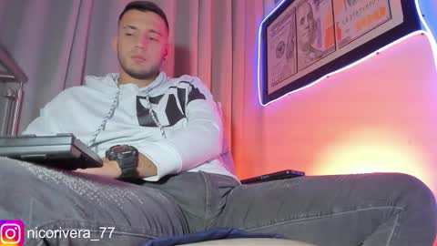 Nicolas online show from March 21, 8:19 am