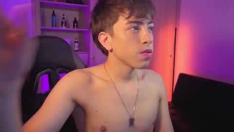 Nicolas online show from November 12, 11:29 pm