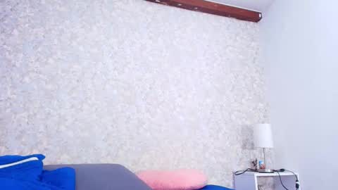 Nicol online show from November 26, 3:04 am