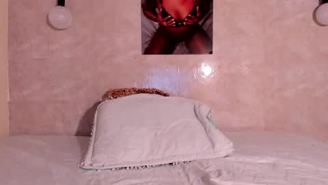 Nicol Villa online show from February 20, 12:25 pm