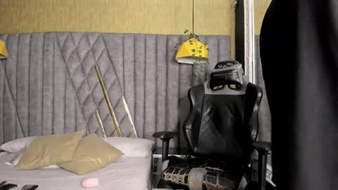 Nicolai online show from March 27, 12:06 pm