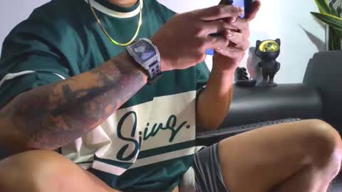 Nicolas online show from November 30, 4:08 am