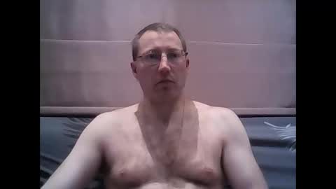 nicolaslapin87 online show from March 31, 7:03 pm